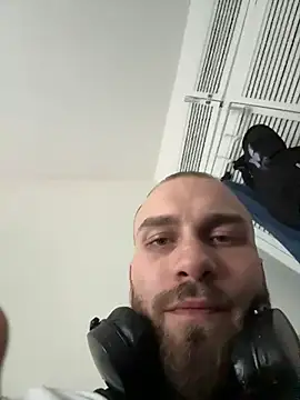 Snapshot of pervy_devil chatting on 09/26/25, 04:44 pervy devil online show from 09/26/25, 04:44