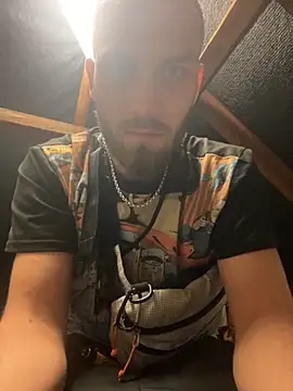 Snapshot of pervy_devil chatting on 09/28/25, 03:34 pervy devil online show from 09/28/25, 03:34