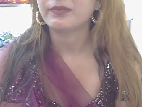 Snapshot of Model-Tanya chatting on 03/12/25, 12:57 Model-Tanya online show from 03/12/25, 12:57