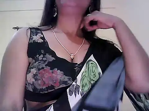 Snapshot of Model-Tanya chatting on 01/17/26, 09:07 Model-Tanya online show from 01/17/26, 09:07