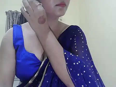Snapshot of Model-Tanya chatting on 03/26/26, 06:13 Model-Tanya online show from 03/26/26, 06:13