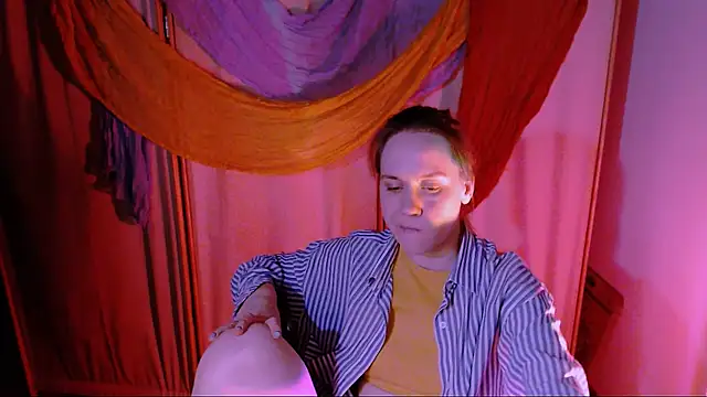 Malinax online show from 10/28/25, 10:12