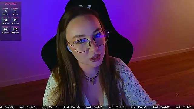 Snapshot of Emili1- chatting on 03/16/26, 10:41 Emili1- online show from 03/16/26, 10:41