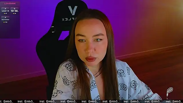 Snapshot of Emili1- chatting on 03/17/26, 11:46 Emili1- online show from 03/17/26, 11:46