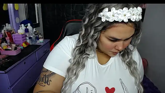 Fernanda Big Boobs online show from 01/12/25, 06:39