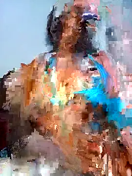 Snapshot of freaky_belle chatting on 10/14/25, 04:08 freaky belle online show from 10/14/25, 04:08