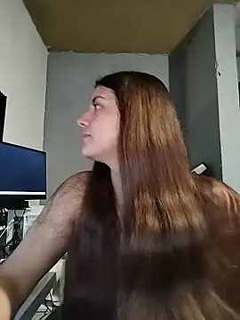 Snapshot of Carandrew chatting on 06/15/26, 03:25 Carandrew online show from 06/15/26, 03:25