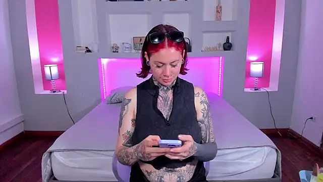 Snapshot of ViolettaBaker_ chatting on 01/14/25, 10:55 ViolettaBaker  online show from 01/14/25, 10:55