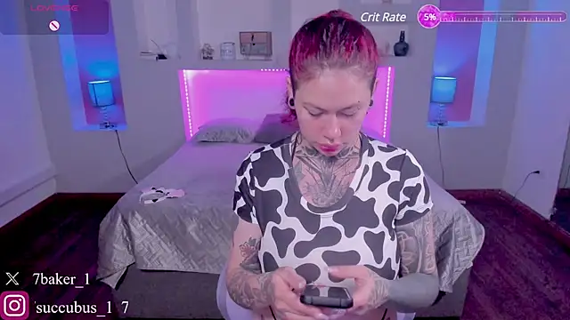 Snapshot of ViolettaBaker_ chatting on 03/13/25, 07:39 ViolettaBaker  online show from 03/13/25, 07:39