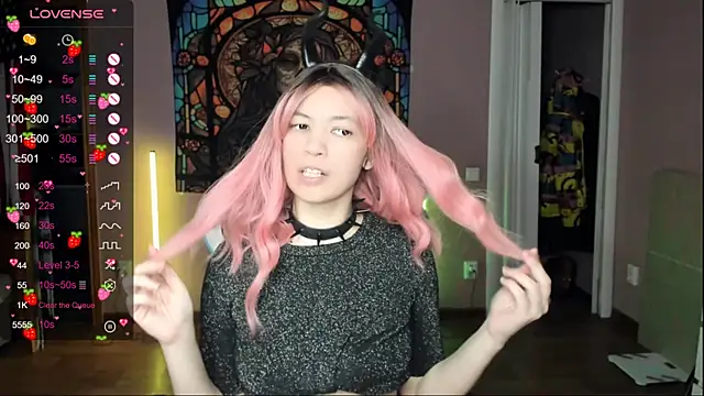 Snapshot of Project_hisoka chatting on 03/06/26, 12:29 Project hisoka online show from 03/06/26, 12:29