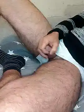 Snapshot of nice_sexy69 chatting on 12/11/24, 05:48 nice sexy69 online show from 12/11/24, 05:48