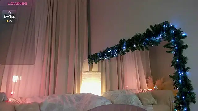 Snapshot of Lettie_brooks chatting on 01/01/25, 05:55 Lettie brooks online show from 01/01/25, 05:55