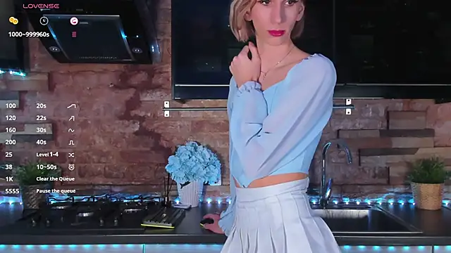 Snapshot of Lettie_brooks chatting on 02/26/25, 07:31 Lettie brooks online show from 02/26/25, 07:31