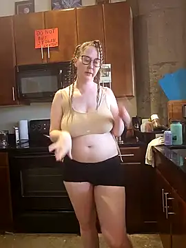 Snapshot of littlelustlamb chatting on 09/19/25, 05:02 littlelustlamb online show from 09/19/25, 05:02