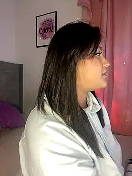 Ari Martin online show from 09/30/25, 03:55