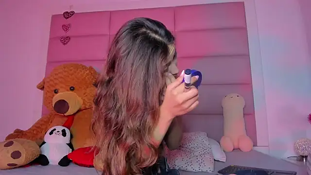 little-Emma online show from 02/13/25, 03:29