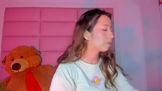 little-Emma online show from 03/15/25, 03:18