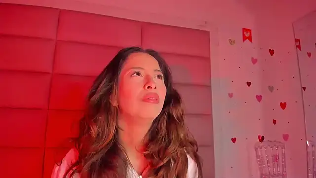 little-Emma online show from 10/20/25, 12:11