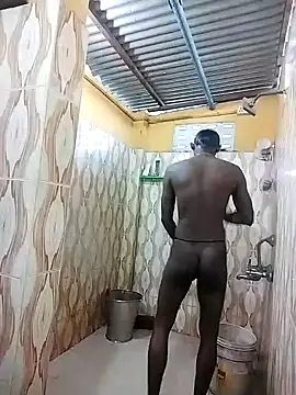 Snapshot of bas1cooks chatting on 12/21/24, 03:03 bas1cooks online show from 12/21/24, 03:03