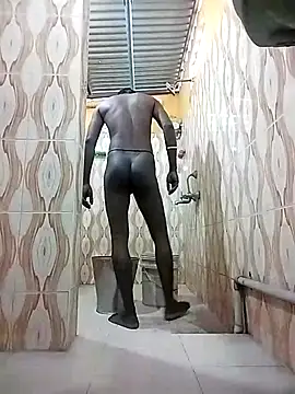 Snapshot of bas1cooks chatting on 03/05/25, 03:18 bas1cooks online show from 03/05/25, 03:18