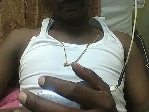 Snapshot of bas1cooks chatting on 11/07/25, 05:24 bas1cooks online show from 11/07/25, 05:24