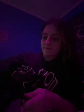 emilysue1 online show from 03/16/25, 07:48