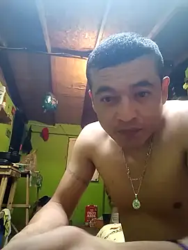 Snapshot of BafflingWhatsis chatting on 12/23/25, 08:23 BafflingWhatsis online show from 12/23/25, 08:23