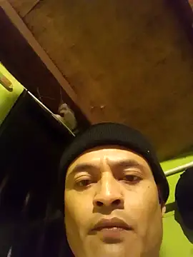 Snapshot of BafflingWhatsis chatting on 01/12/26, 09:58 BafflingWhatsis online show from 01/12/26, 09:58