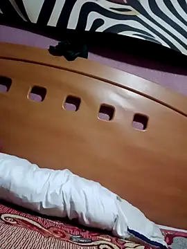 pineda1689 online show from 01/05/25, 05:20