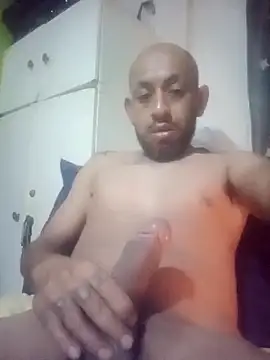 pineda1689 online show from 10/06/25, 07:50