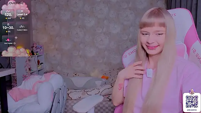 Snapshot of Milia_Parker chatting on 03/11/26, 08:15 Milia Parker online show from 03/11/26, 08:15