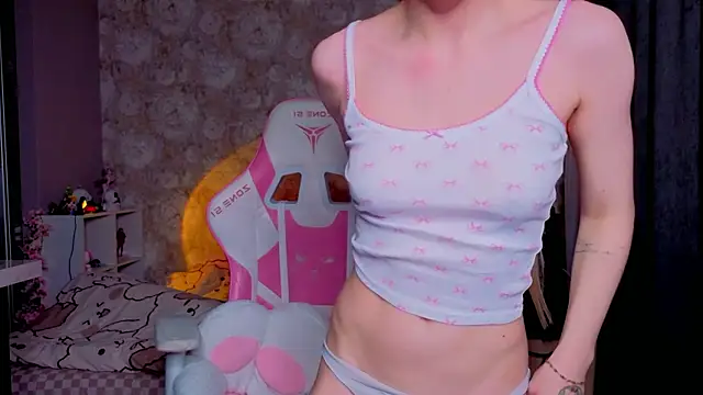 Snapshot of Milia_Parker chatting on 03/21/26, 11:19 Milia Parker online show from 03/21/26, 11:19