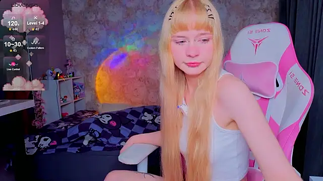 Snapshot of Milia_Parker chatting on 03/27/26, 09:36 Milia Parker online show from 03/27/26, 09:36