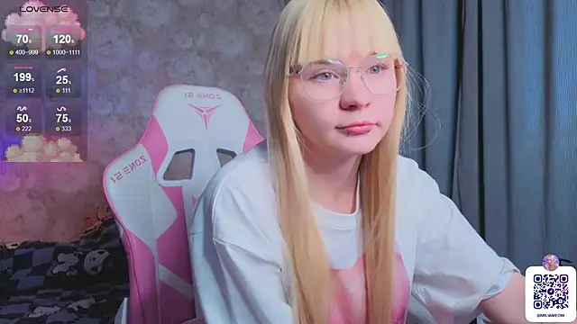 Snapshot of Milia_Parker chatting on 04/08/26, 03:34 Milia Parker online show from 04/08/26, 03:34