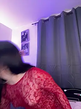 Snapshot of Vonmodel1 chatting on 01/23/25, 03:32 Vonmodel1 online show from 01/23/25, 03:32