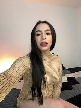 Snapshot of Vonmodel1 chatting on 04/25/26, 01:41 Vonmodel1 online show from 04/25/26, 01:41