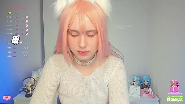 Snapshot of Gylaxie chatting on 12/18/24, 01:12 Gylaxie online show from 12/18/24, 01:12