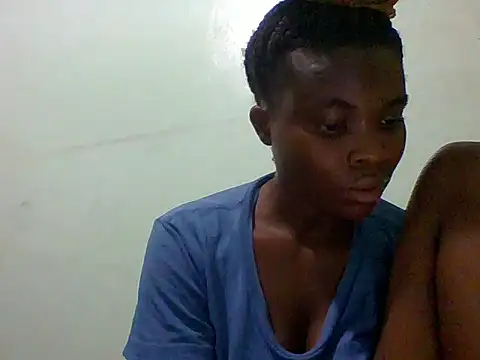 sexxyqueenn22 online show from 11/16/25, 07:47