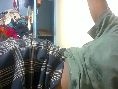 sexxyqueenn22 online show from 12/16/25, 12:37