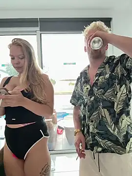 Snapshot of NickyGold_Official chatting on 03/09/25, 03:05 NickyGold Official online show from 03/09/25, 03:05