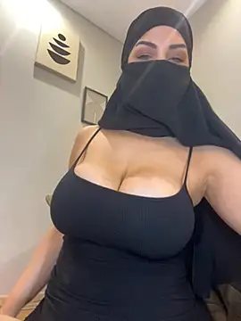 Snapshot of Amberonee31 chatting on 03/02/26, 07:21 Amberonee31 online show from 03/02/26, 07:21