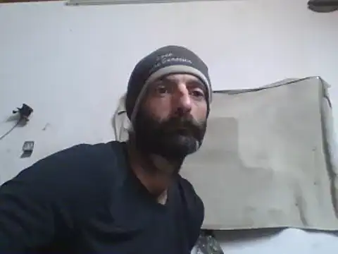 Snapshot of BigPeter6987 chatting on 12/05/24, 04:23 BigPeter6987 online show from 12/05/24, 04:23