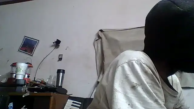 Snapshot of BigPeter6987 chatting on 12/21/24, 04:09 BigPeter6987 online show from 12/21/24, 04:09