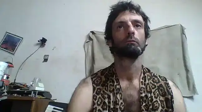 Snapshot of BigPeter6987 chatting on 12/28/24, 06:08 BigPeter6987 online show from 12/28/24, 06:08