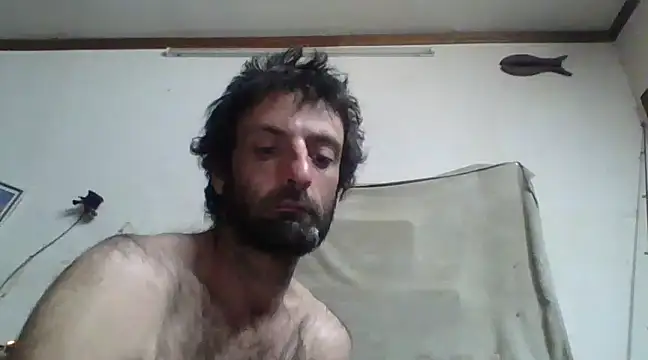 Snapshot of BigPeter6987 chatting on 12/31/24, 03:12 BigPeter6987 online show from 12/31/24, 03:12