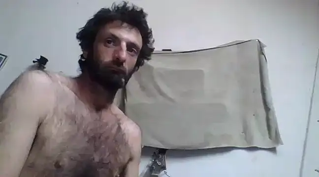 Snapshot of BigPeter6987 chatting on 12/31/24, 06:16 BigPeter6987 online show from 12/31/24, 06:16