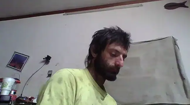 Snapshot of BigPeter6987 chatting on 01/06/25, 11:52 BigPeter6987 online show from 01/06/25, 11:52