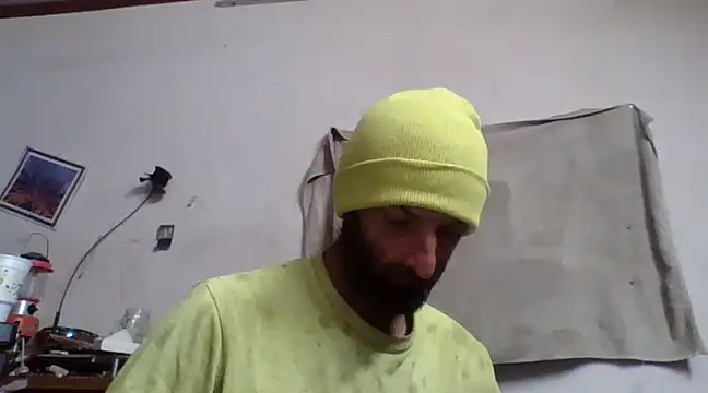 Snapshot of BigPeter6987 chatting on 01/10/25, 05:02 BigPeter6987 online show from 01/10/25, 05:02