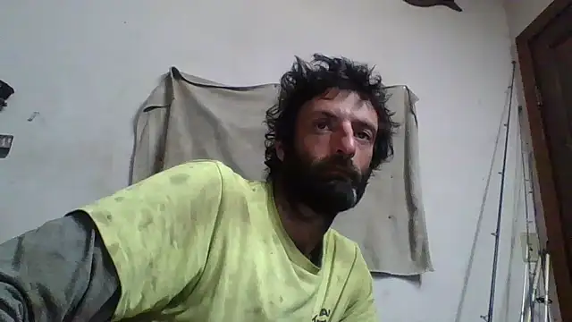 Snapshot of BigPeter6987 chatting on 01/16/25, 08:25 BigPeter6987 online show from 01/16/25, 08:25