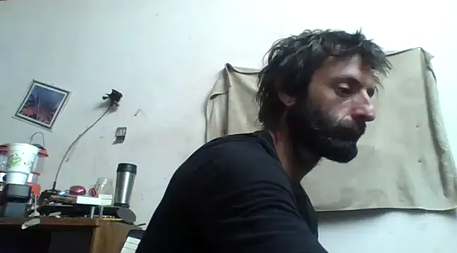 Snapshot of BigPeter6987 chatting on 01/21/25, 02:22 BigPeter6987 online show from 01/21/25, 02:22